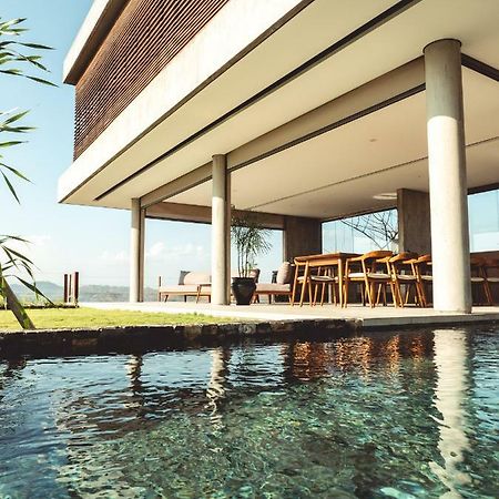 Villa Strata Kuta  Extérieur photo